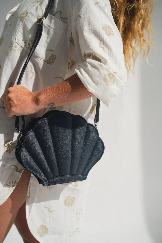 Koa Grande Bag By Hobo & Hatch - Textured Noir